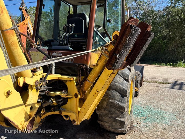 image for item EU7428 2001 New Holland LB75B backhoe