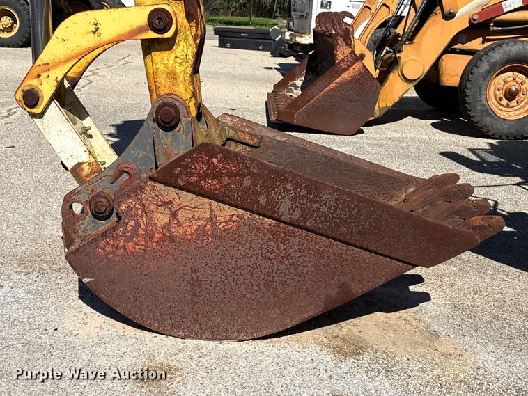 image for item EU7428 2001 New Holland LB75B backhoe