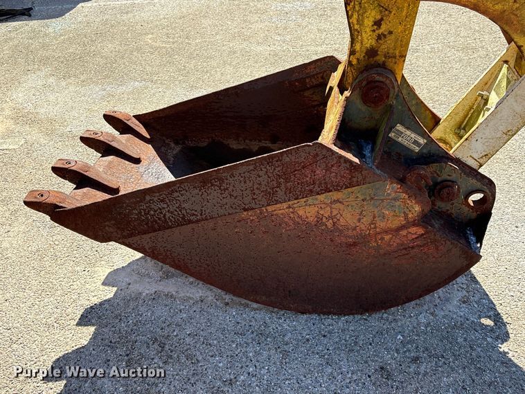 image for item EU7428 2001 New Holland LB75B backhoe