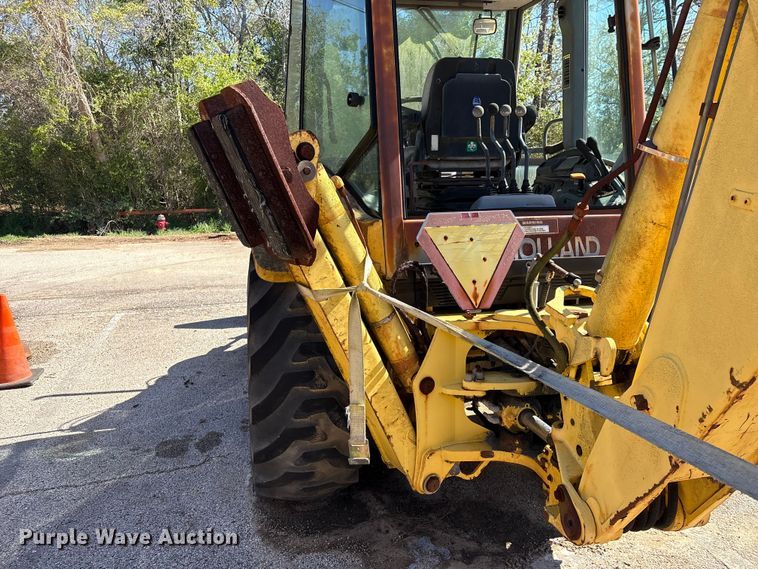 image for item EU7428 2001 New Holland LB75B backhoe