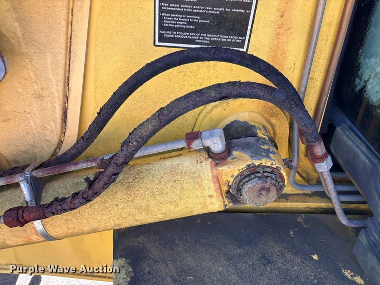 image for item EU7428 2001 New Holland LB75B backhoe