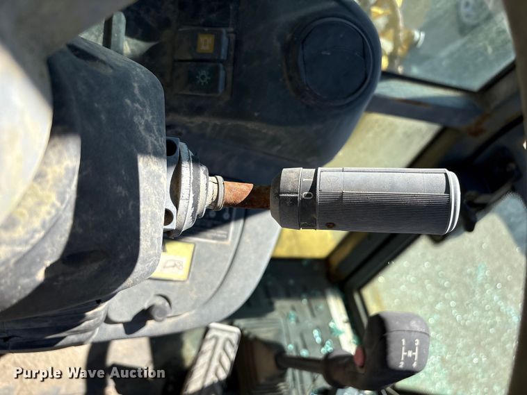 image for item EU7428 2001 New Holland LB75B backhoe