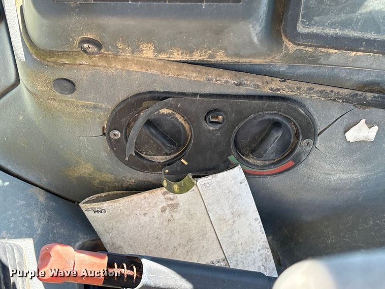 image for item EU7428 2001 New Holland LB75B backhoe