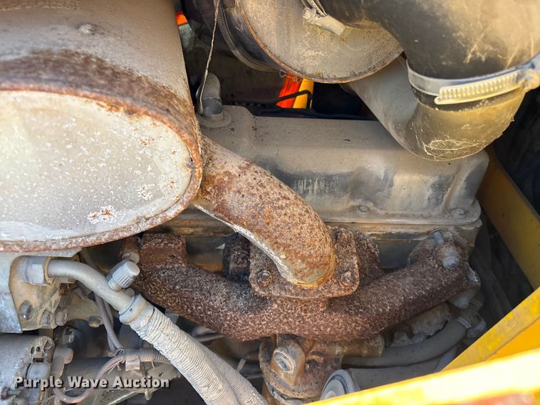 image for item EU7428 2001 New Holland LB75B backhoe