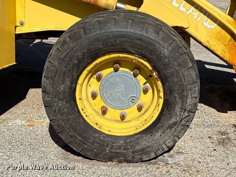 image for item EU7428 2001 New Holland LB75B backhoe