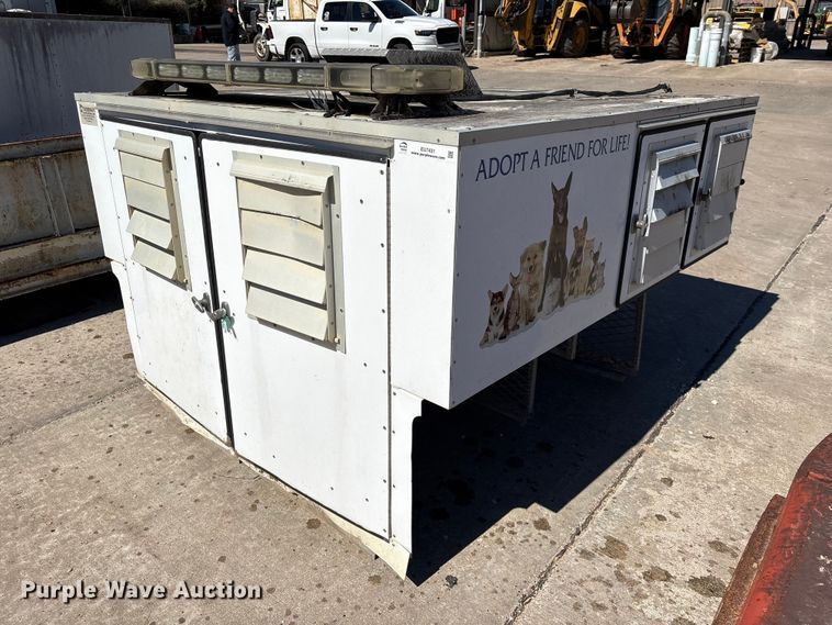 image for item EU7431 Deerskin Manufacturing animal control pickup truck bed