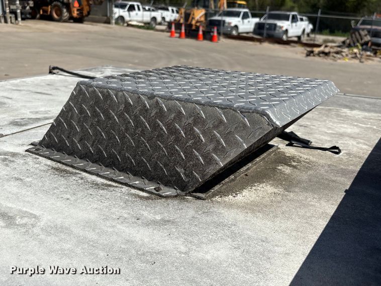 image for item EU7431 Deerskin Manufacturing animal control pickup truck bed