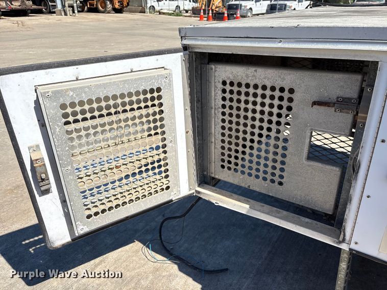 image for item EU7431 Deerskin Manufacturing animal control pickup truck bed