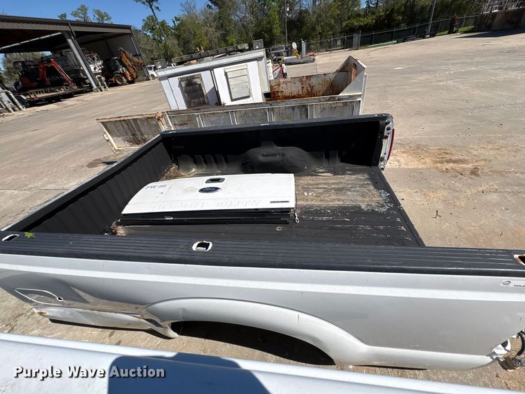 image for item EU7433 Ford  pickup truck bed