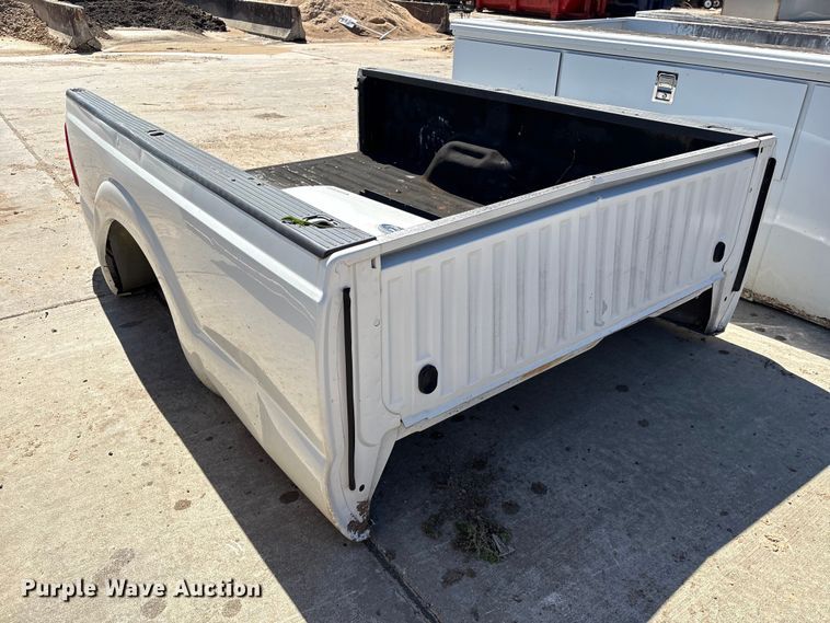 image for item EU7433 Ford  pickup truck bed