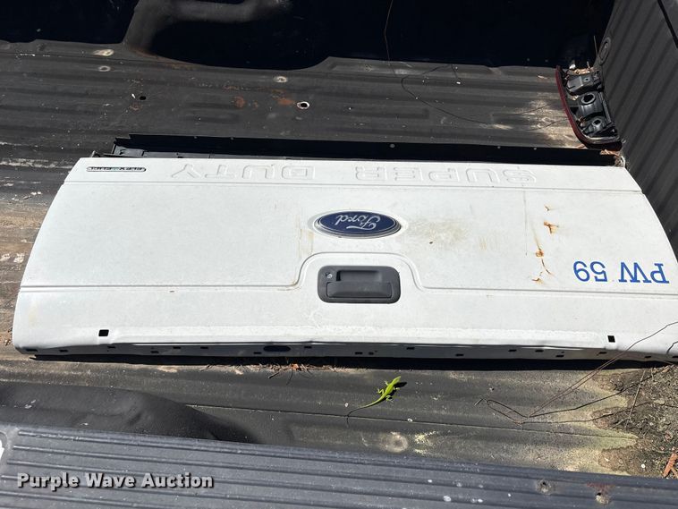 image for item EU7433 Ford  pickup truck bed