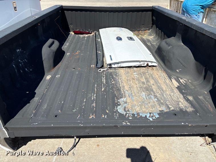 image for item EU7433 Ford  pickup truck bed
