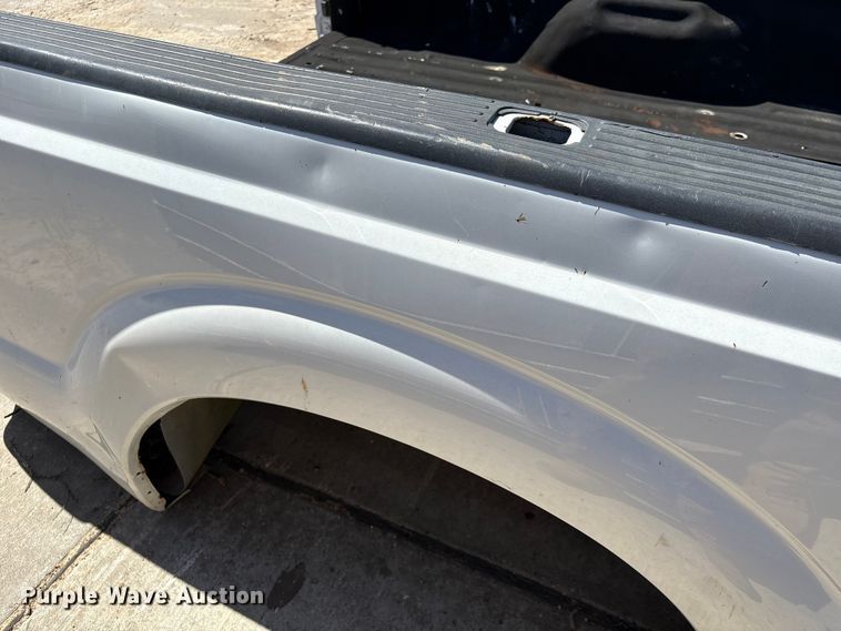 image for item EU7433 Ford  pickup truck bed