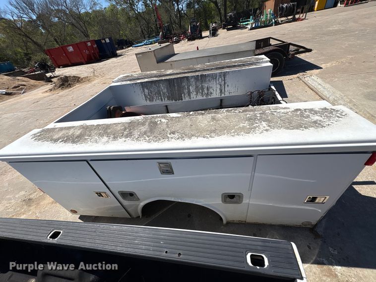 image for item EU7434 Reading 786690 utility bed