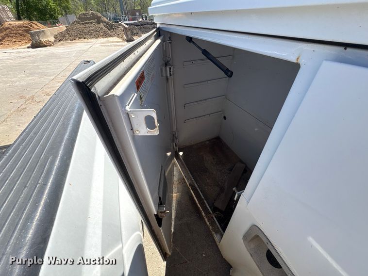 image for item EU7434 Reading 786690 utility bed