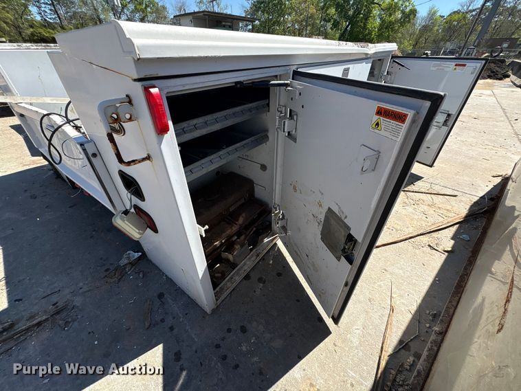 image for item EU7434 Reading 786690 utility bed