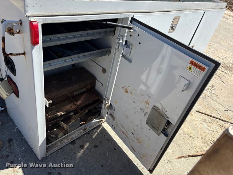 image for item EU7434 Reading 786690 utility bed