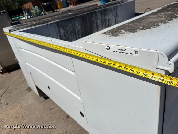 image for item EU7434 Reading 786690 utility bed