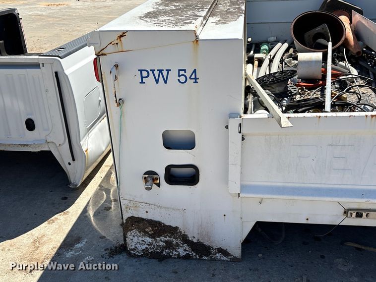 image for item EU7434 Reading 786690 utility bed