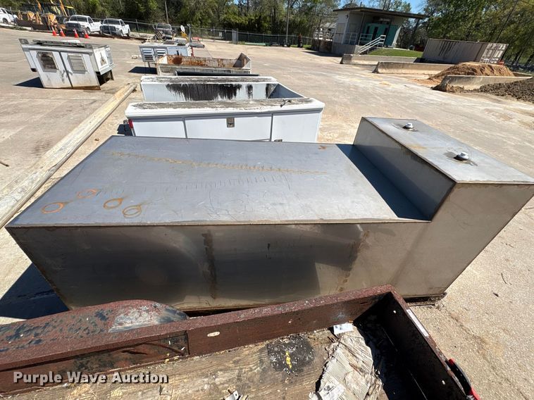 image for item EU7435 Fuel tank