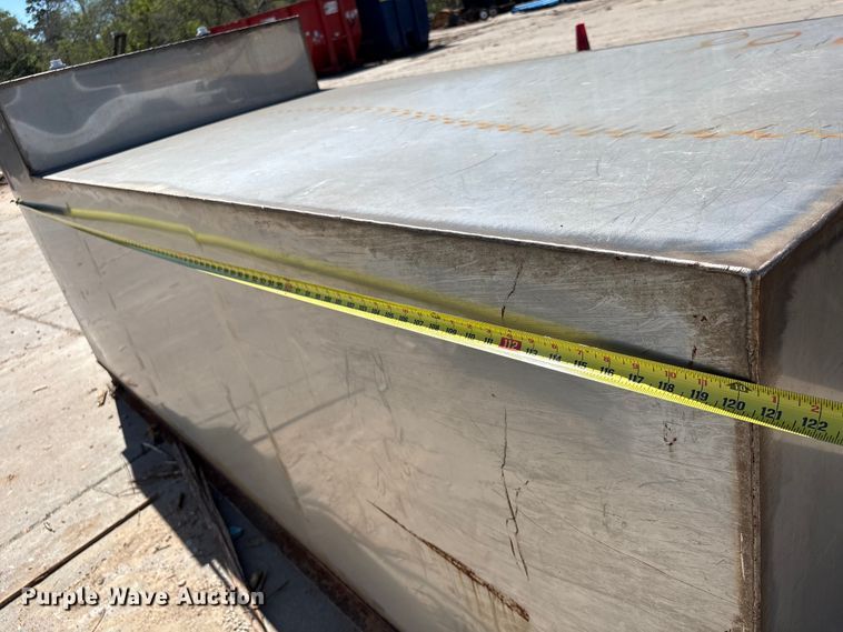 image for item EU7435 Fuel tank