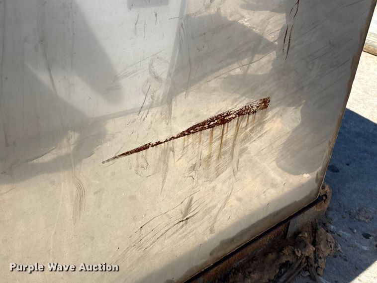 image for item EU7435 Fuel tank