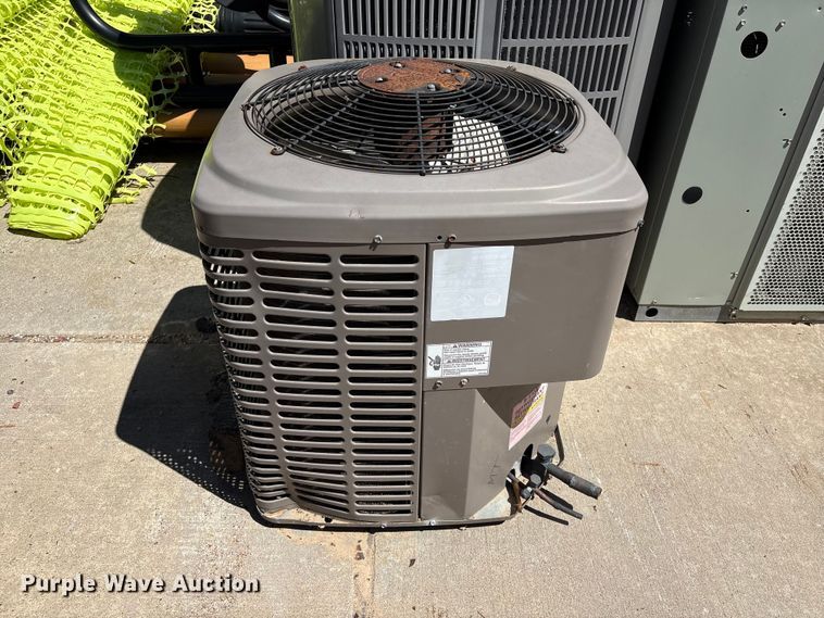 image for item EU7437 (3) AC units