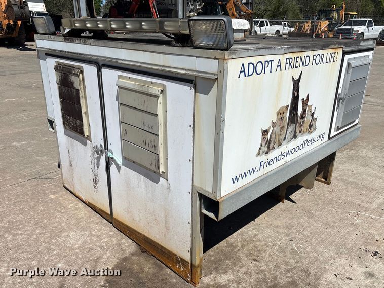 image for item EU7438 Deerskin Manufacturing animal control pick truck  bed