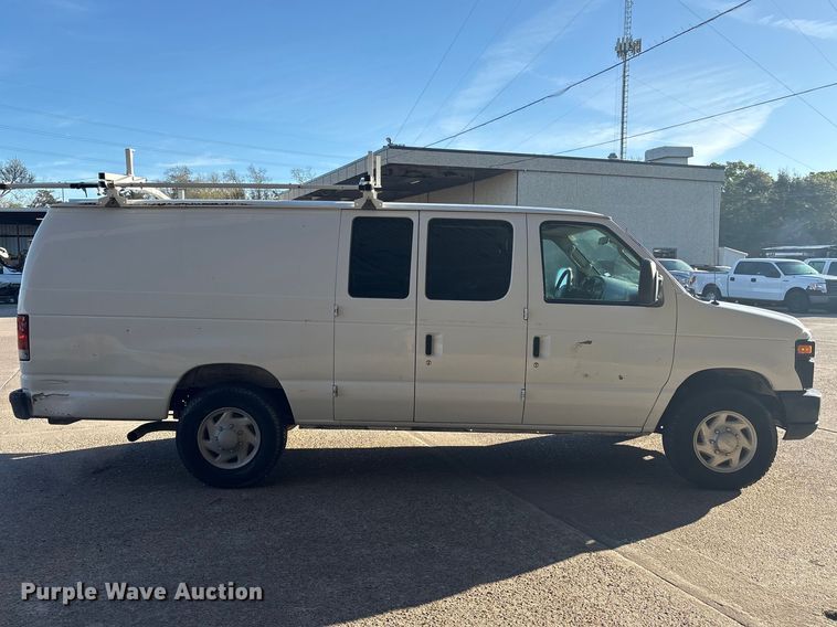 image for item EU7449 2008 Ford E350 van