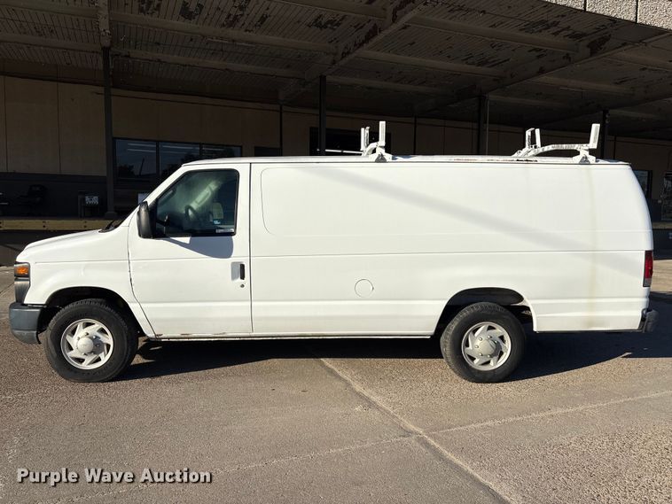 image for item EU7449 2008 Ford E350 van