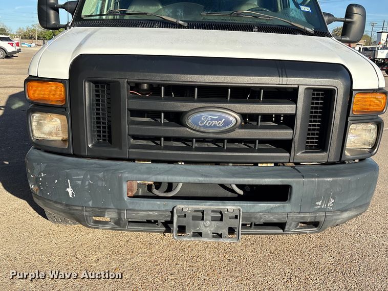 image for item EU7449 2008 Ford E350 van
