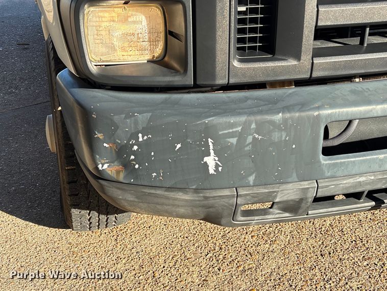 image for item EU7449 2008 Ford E350 van