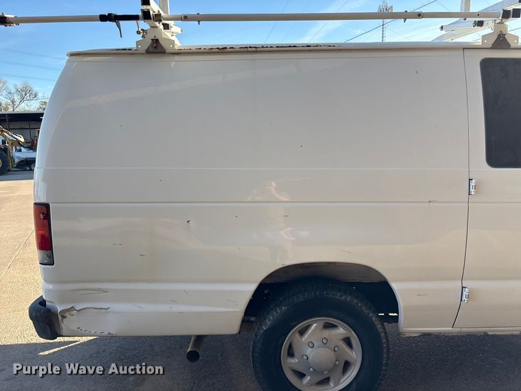 image for item EU7449 2008 Ford E350 van