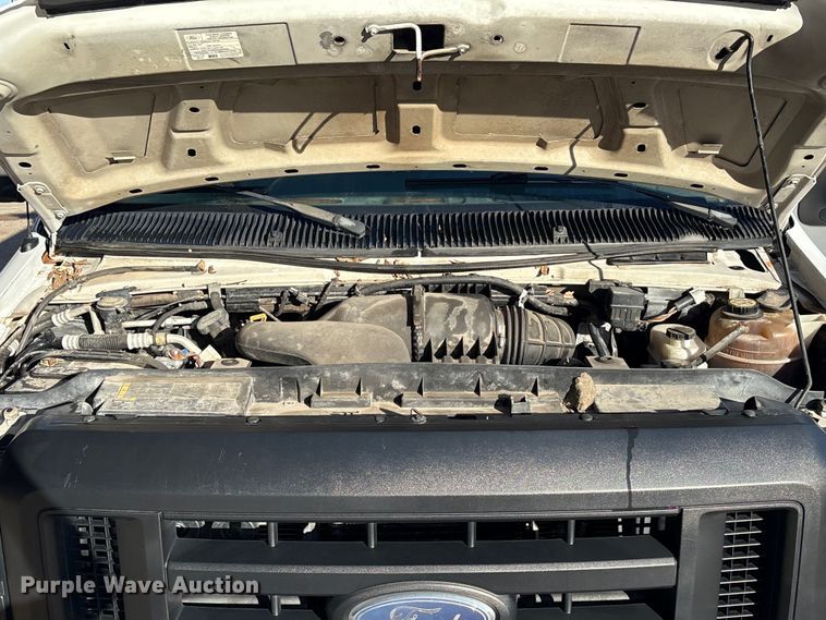 image for item EU7449 2008 Ford E350 van