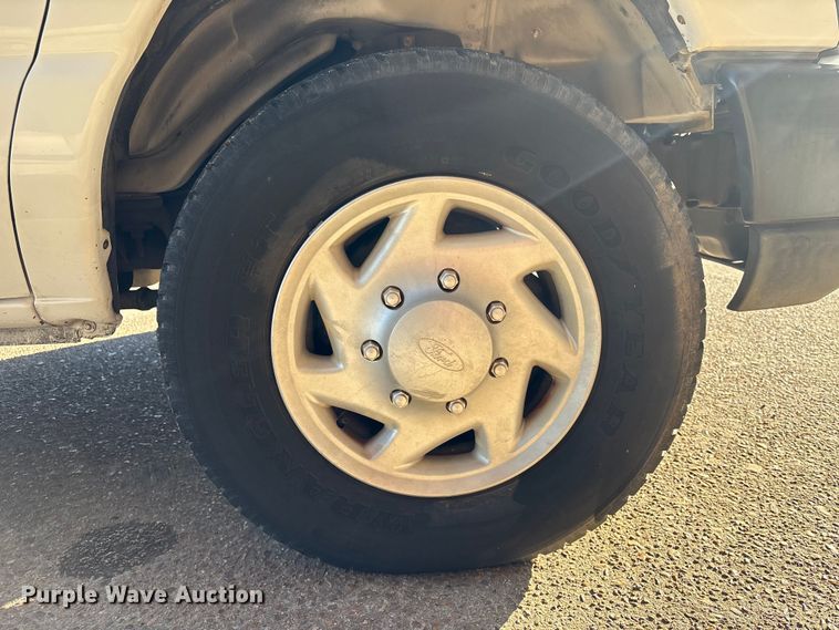 image for item EU7449 2008 Ford E350 van