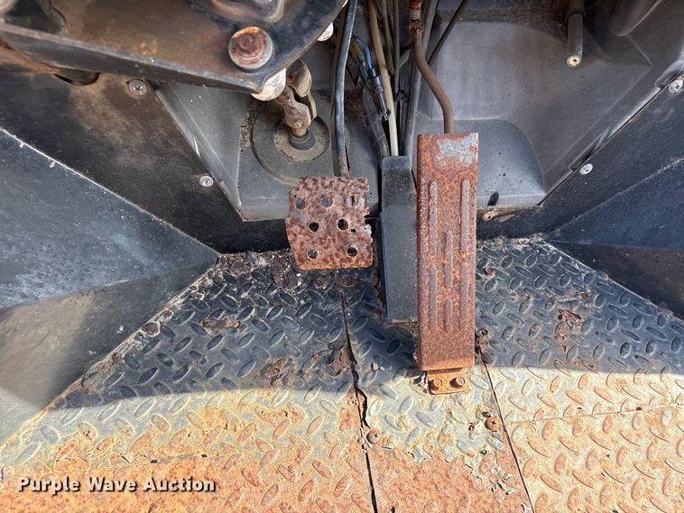 image for item EU7455 2012 Kawasaki Mule KAF620M utility vehicle