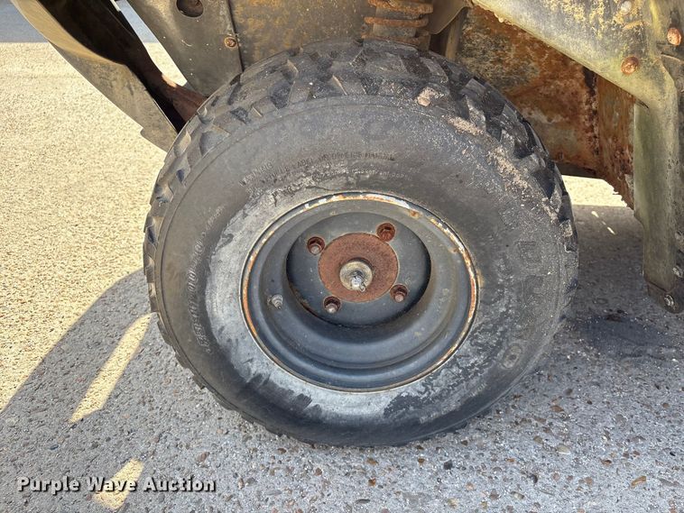 image for item EU7455 2012 Kawasaki Mule KAF620M utility vehicle