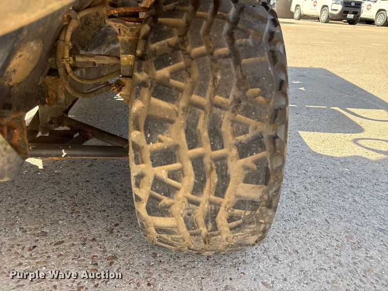 image for item EU7455 2012 Kawasaki Mule KAF620M utility vehicle