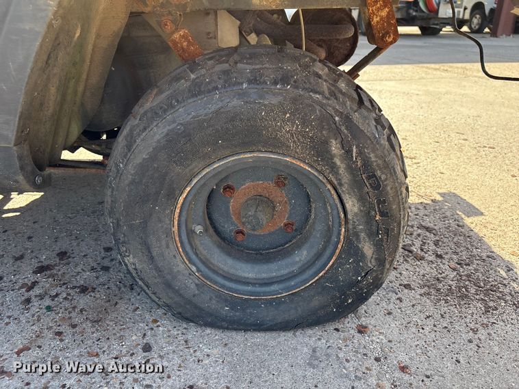 image for item EU7455 2012 Kawasaki Mule KAF620M utility vehicle