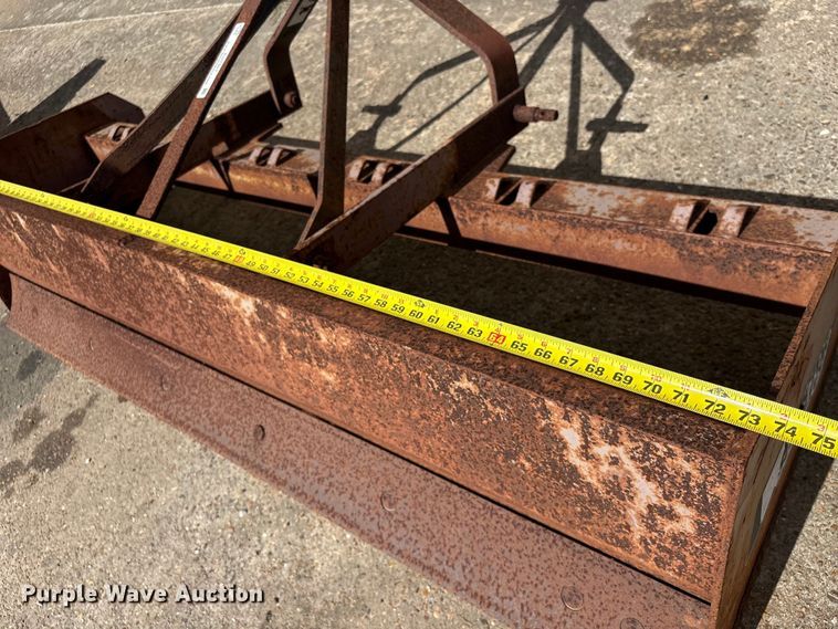 image for item EU7457 Box blade