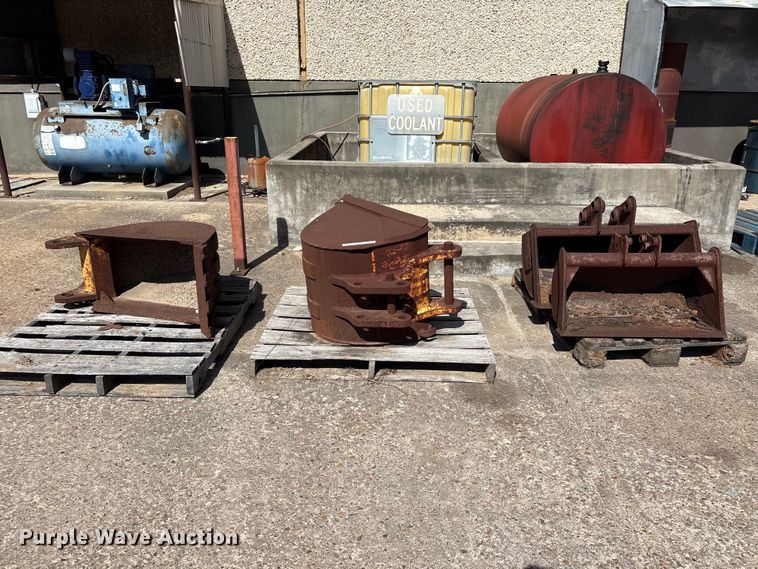 image for item EU7458 (4) buckets