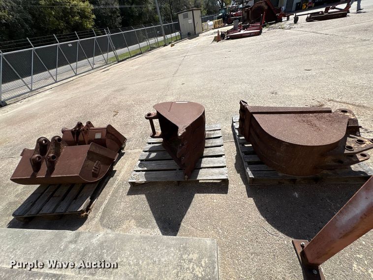 image for item EU7458 (4) buckets