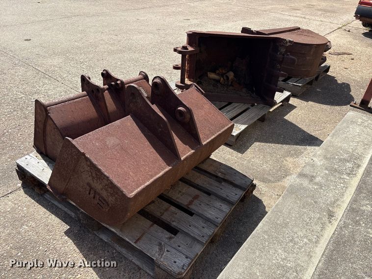 image for item EU7458 (4) buckets