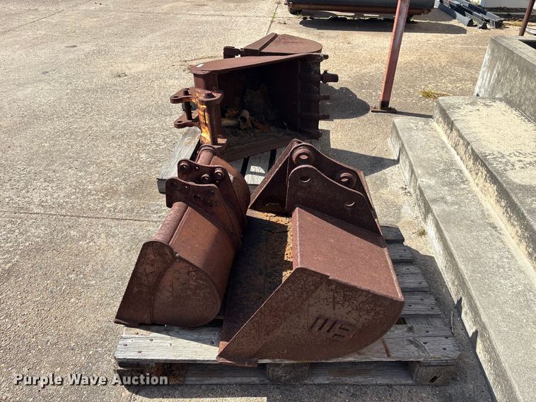 image for item EU7458 (4) buckets