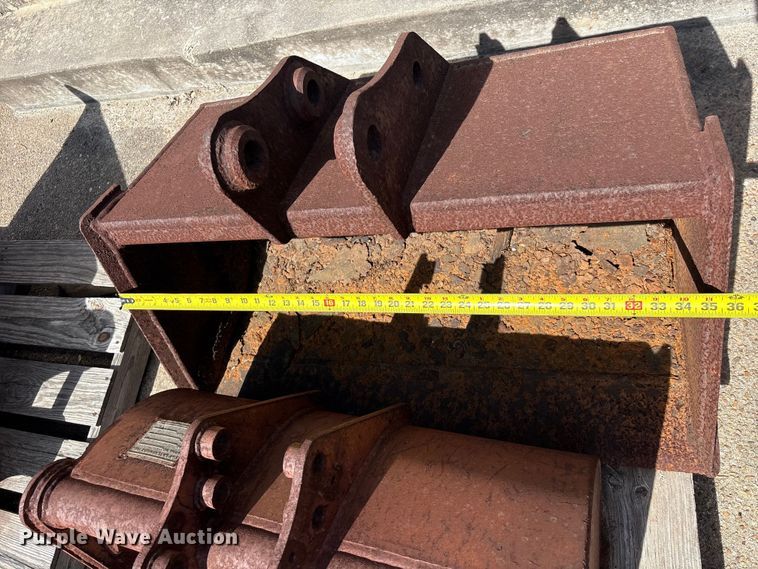 image for item EU7458 (4) buckets