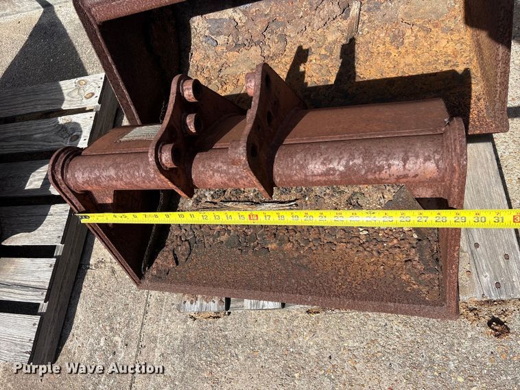 image for item EU7458 (4) buckets