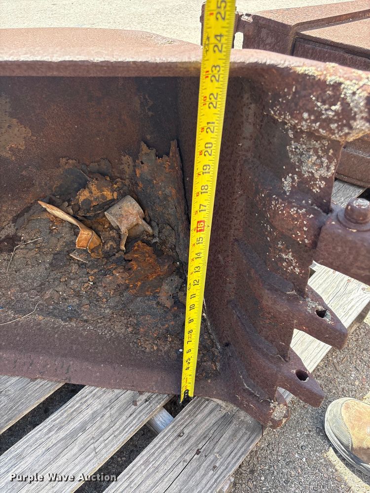 image for item EU7458 (4) buckets