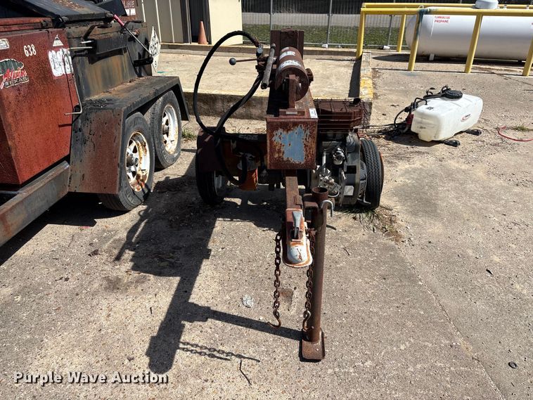 image for item EU7462 Commercial log splitter