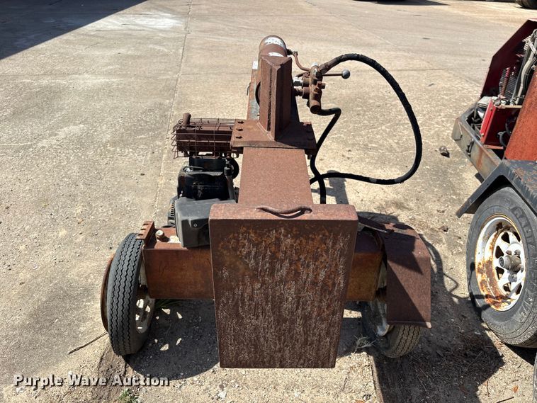 image for item EU7462 Commercial log splitter