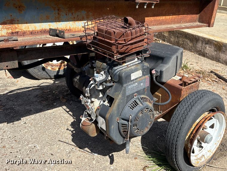 image for item EU7462 Commercial log splitter